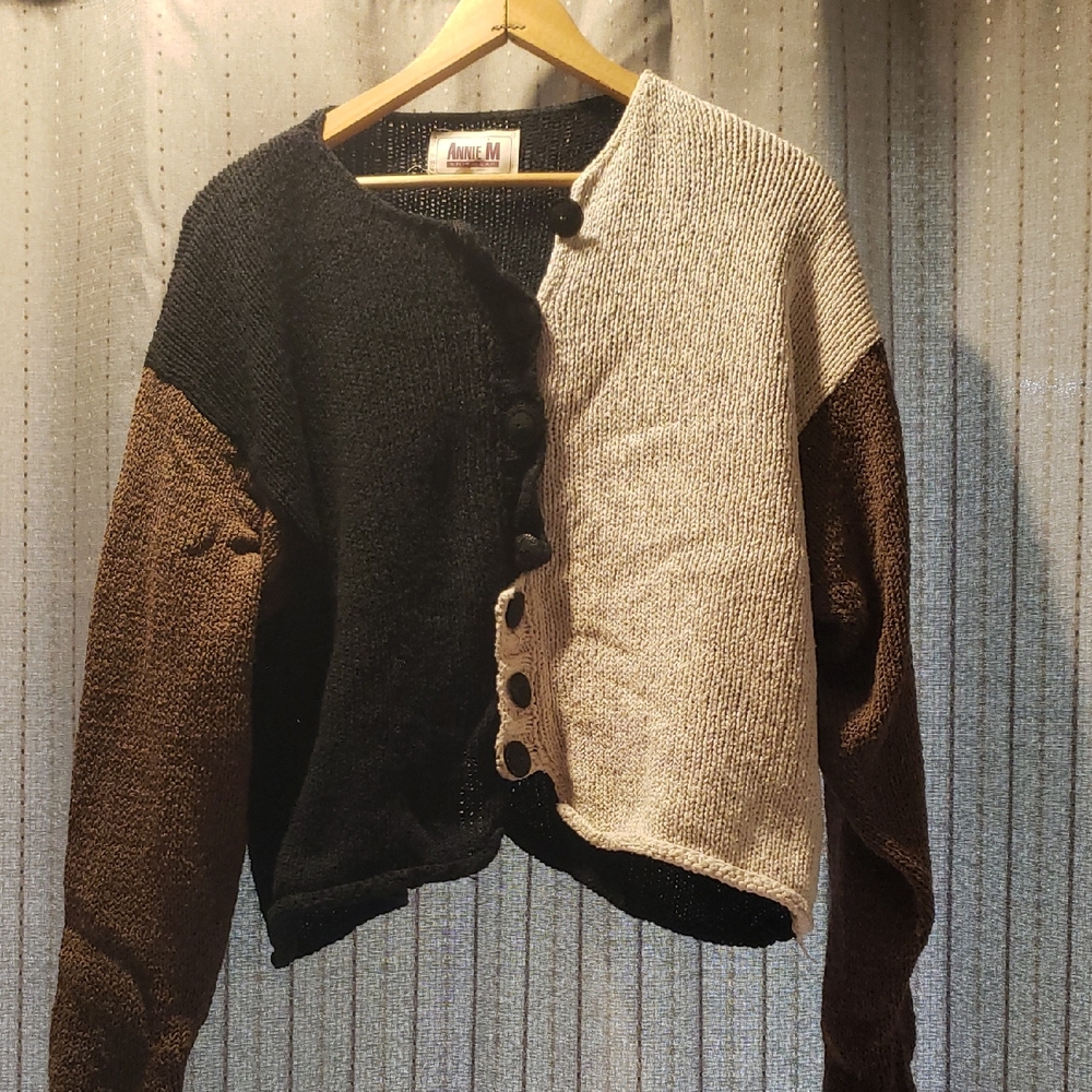 Annie Knitwear Black Textured Cardigan, Size Medium